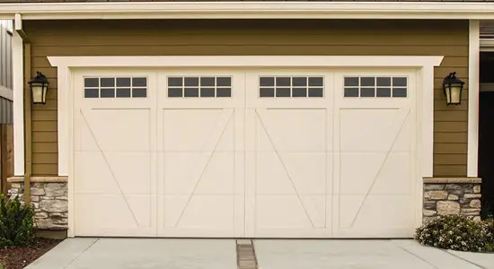 Carriage House Style Garage Doors 6600